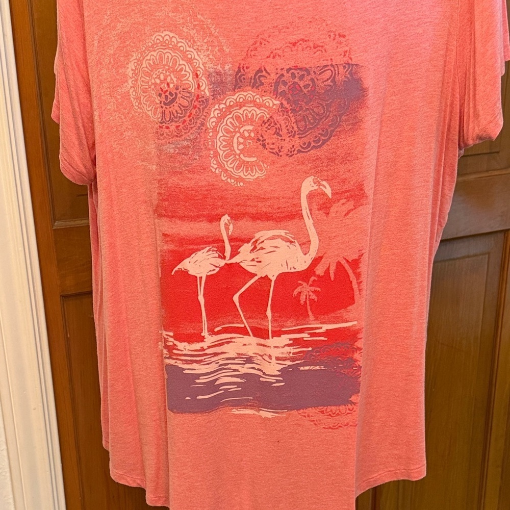 🦩🦩🦩3 for 12$ 🦩🦩🦩Westport Pink Flamingo Graphic Tee-2X - Picture 2 of 7